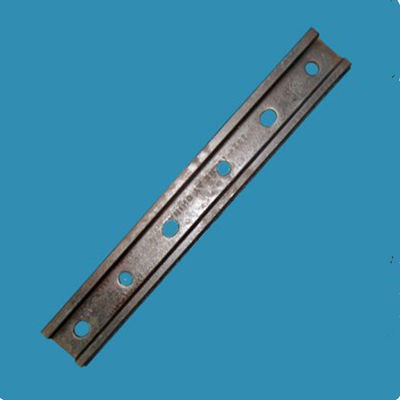 কেনা 50 কেজি রেলওয়ে ফিশ প্লেট Uic 54 স্ট্যান্ডার্ড 4 হোল 6 হোল সহ online manufacture